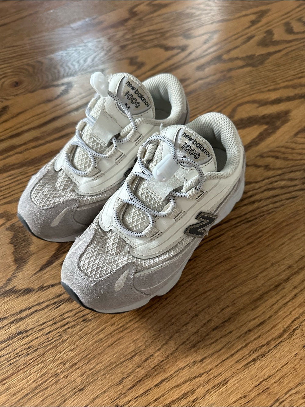 New Balance Kids 1000 Sneakers in White and Gray